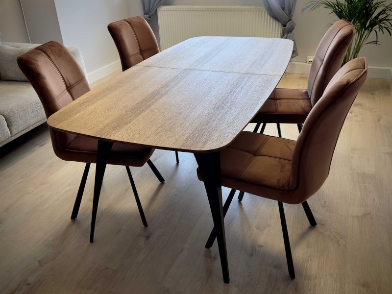 STÓŁ AURA OBŁÓG DĘBOWY STELAŻ CZARNY.jpg