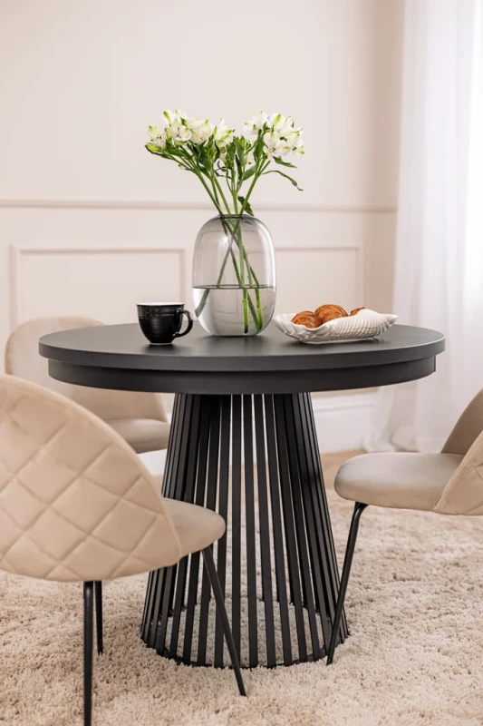 STÓŁ GARDA CZARNY PAINFLOW ARANŻACJA.webp