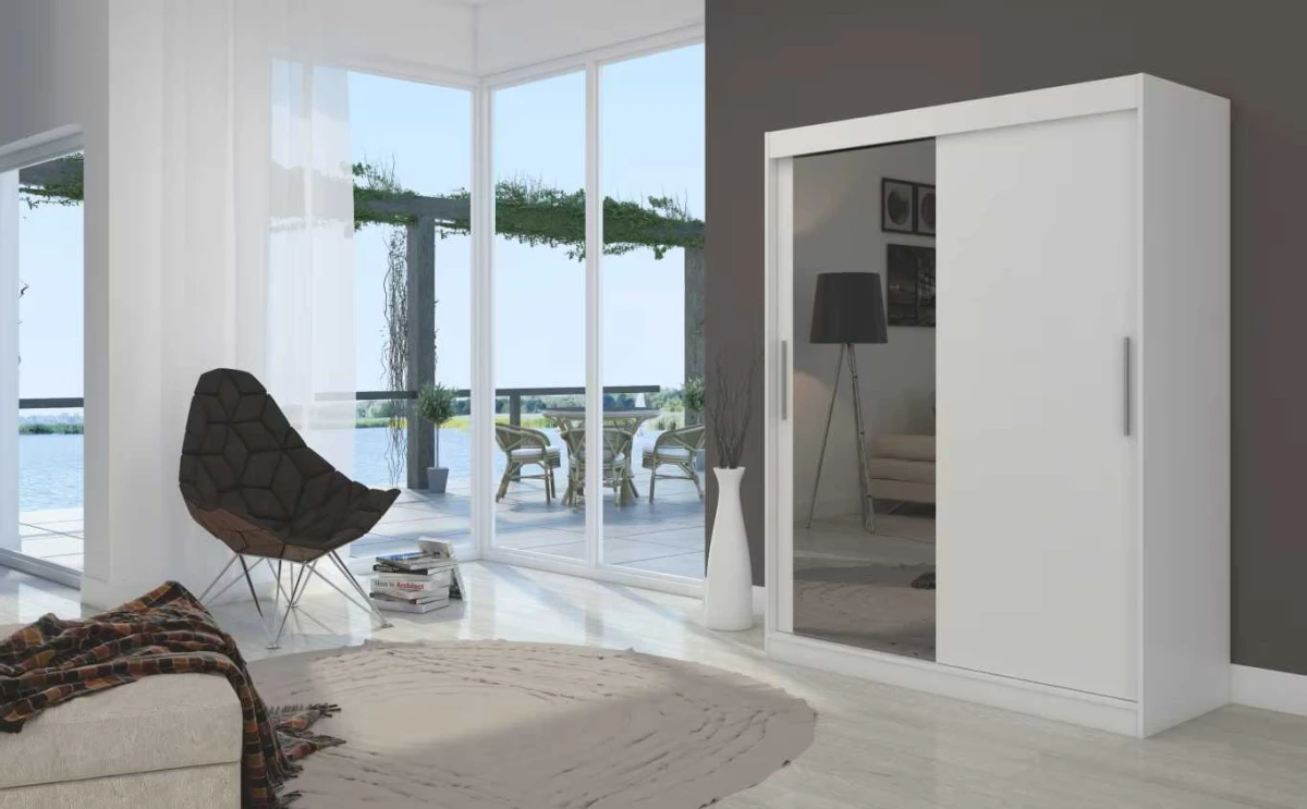 Nowoczesna Szafa przesuwna Bianco 150 cm biała z lustrem w salonie