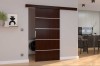 Brązowe Drzwi Przesuwne Naścienne 106cm BIELLA Wenge w Pokoju