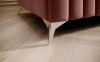 LAURENCE PUFA NUBE 24 RÓŻOWA ARANŻACJA DETALE SREBRNE NÓŻKI.webp