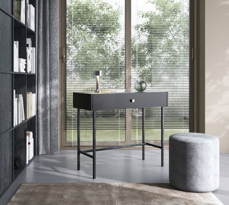 Czarna Konsola z Szufladą BELO na Wysokich Nóżkach w Aranżacji Sypialni