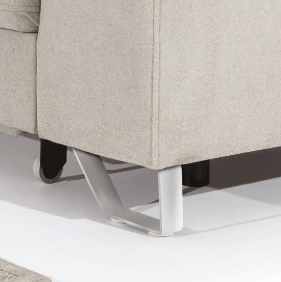 Srebrne Nóżki w Narożniku ASTI