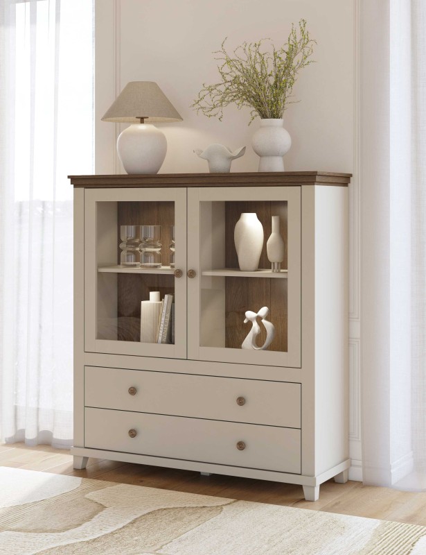 EVORA 24D1JU46_1 KOMODA WYSOKA Z WITRYNĄ BEŻ JASNY BEŻOWA DĄB DUNIN ARANŻACJA.jpg