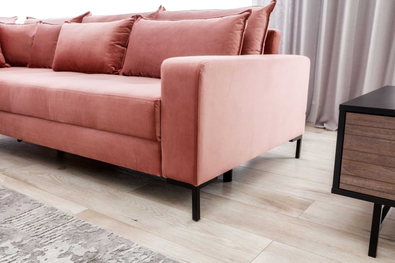 Alzira DETAL - Amor 4329 dusty pink 1 nowoczesny narożnik na wysokich nóżkach pojemnik funkcja spania.jpg
