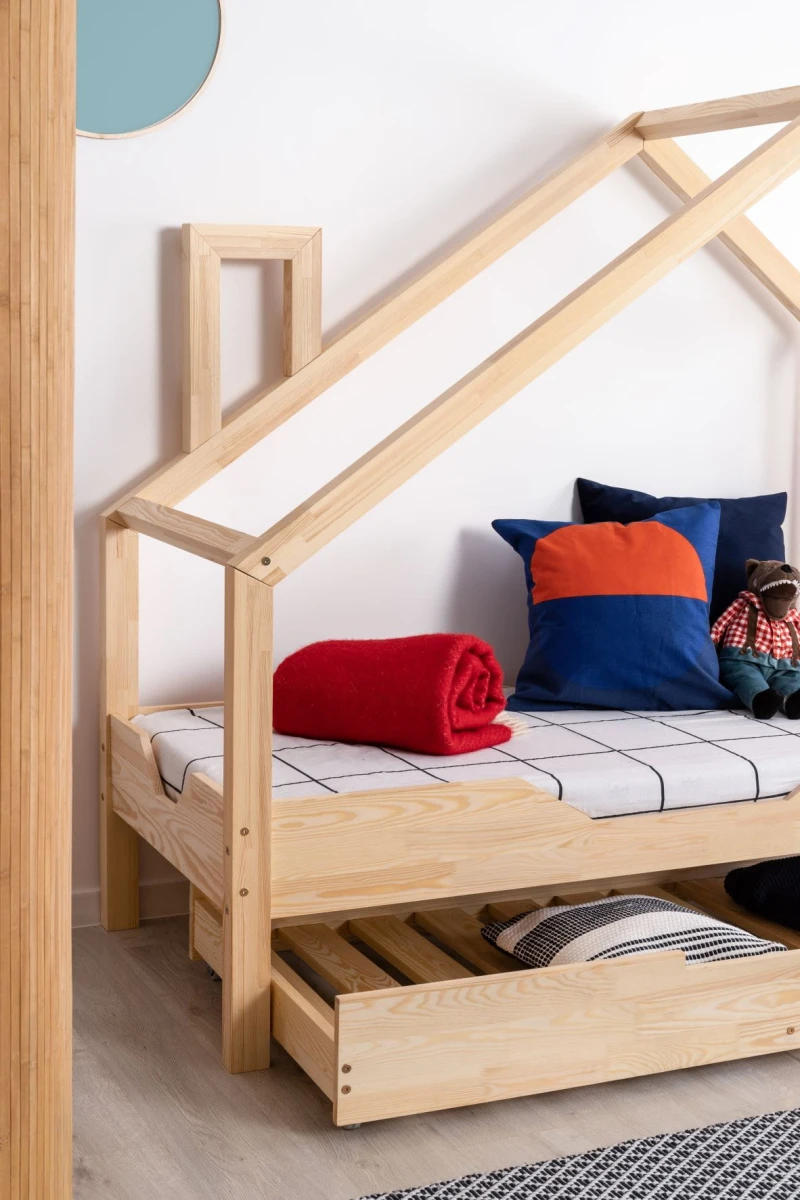 Łóżko Domek LENA B Szuflada Jednoosobowe Komin Drewno Sosnowe Nowoczesne 1 osobowe Bok.jpg