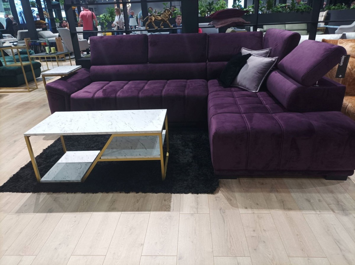 Narożnik GREMIO Tkanina TERRA 69 Prawy Wersal Fioletowy Stolik Elise Marmur Jasny Złote Nogi 1.jpg