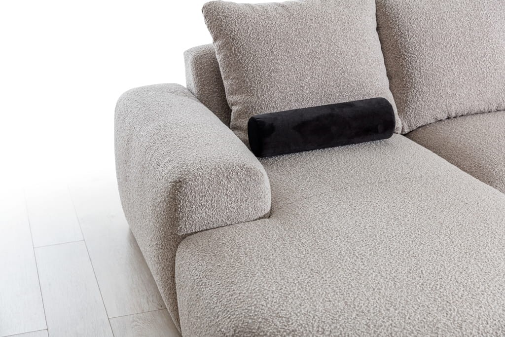 Nowoczesny Narożnik ARES 3 XL Modułowy 357 cm Zdjęcie Prezentujące Podłokietnik oraz Poduszkę
