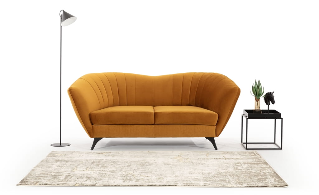 Zdjęcie Prezentujące Trzyosobową Sofę 2 VITTORIO 240 cm w Minimalistycznej Aranżacji Salonu