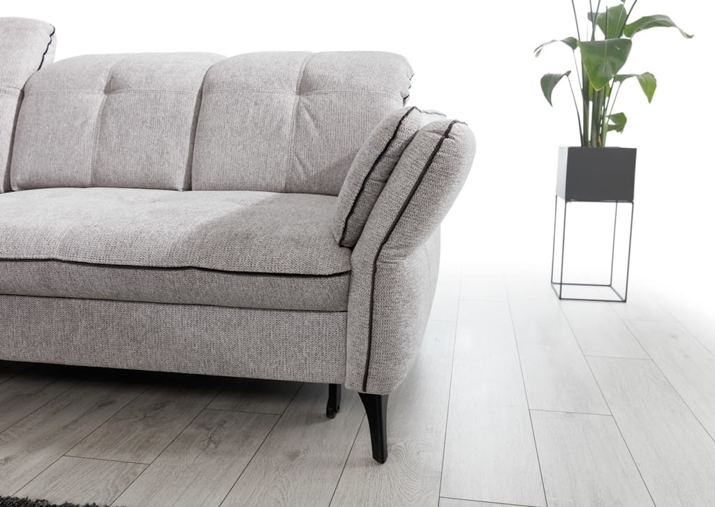 Zdjęcie Prezentujące Regulowany Podłokietnik w Narożniku MASIMO 242 - 270 cm w Aranżacji Salonu
