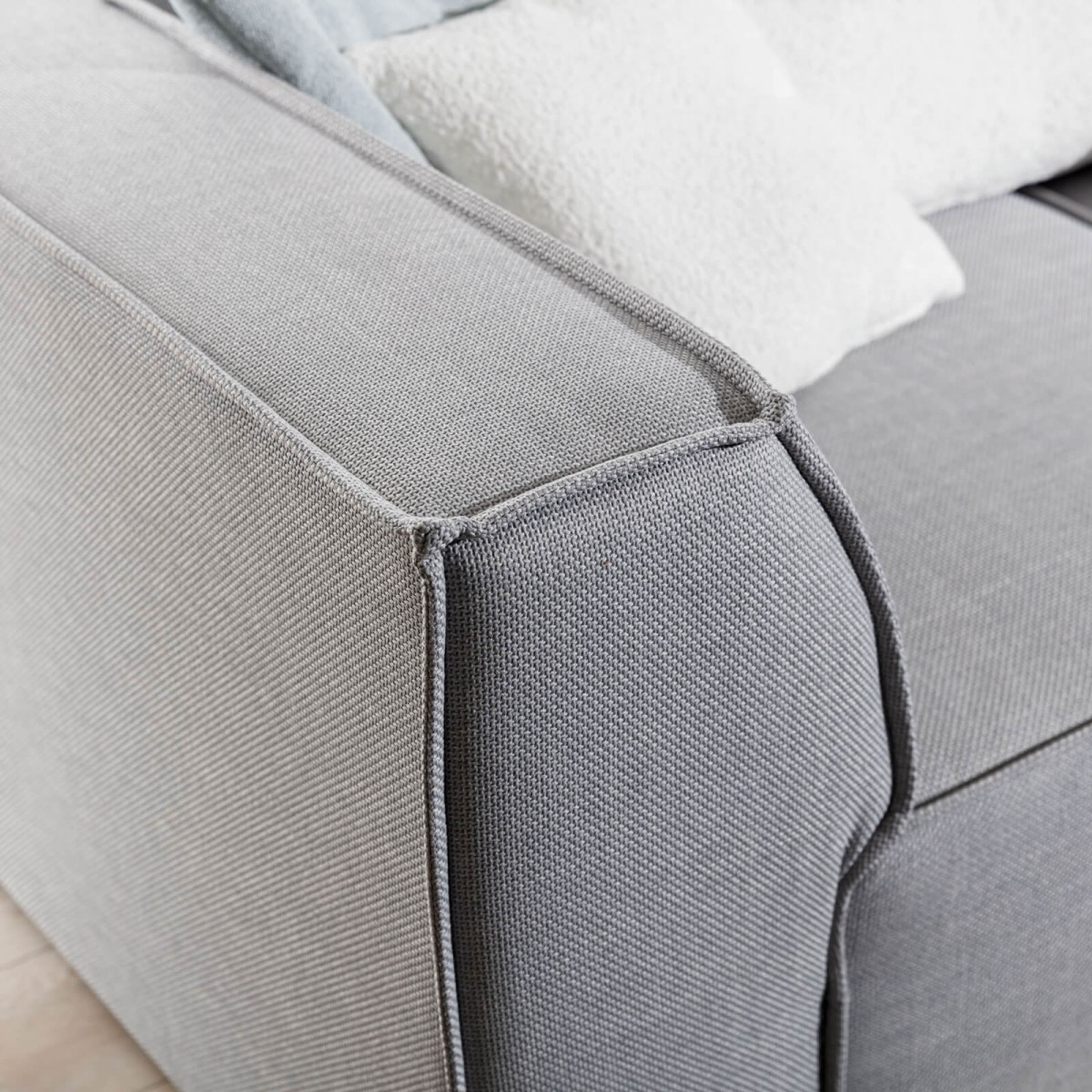 Zdjęcie Prezentujące Tkaninę Modułowej Sofy FONDY PUFA+1+OL+R+1