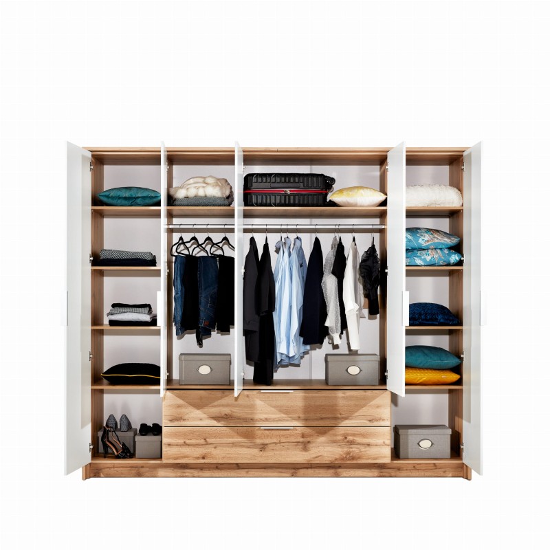 Vienna_szafa_255 wewnątrz.jpg