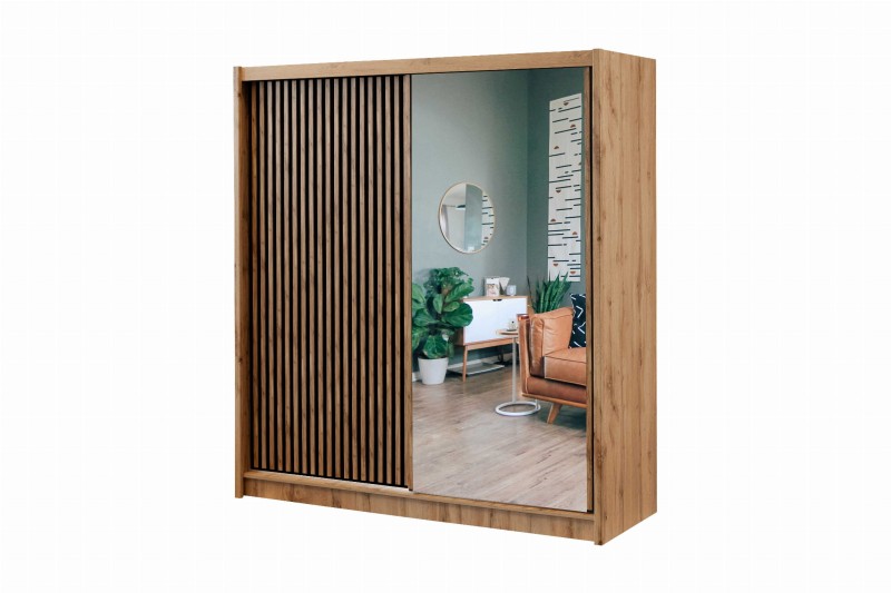 szafa 203 lustro zamknięta.jpg