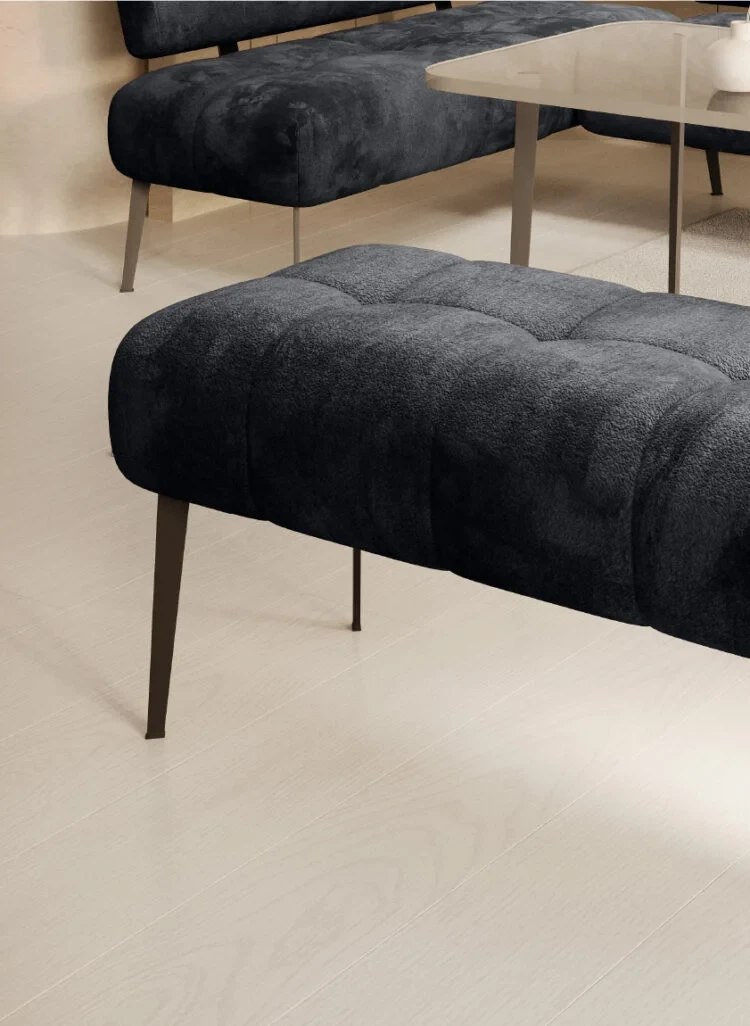 MILO DETALE NÓŻKI.webp