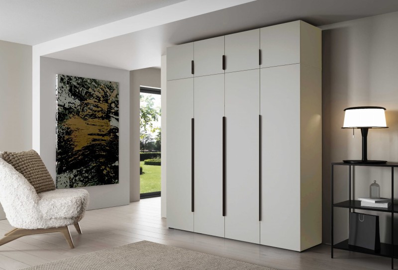 szafa 2m nadstawka front gładki kaszmir uchwyty aranżacja.jpg