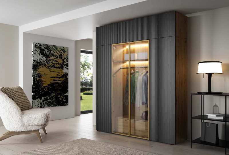 szafa 2m z nadstawka front pionowy frez szklo aranżacja.jpg